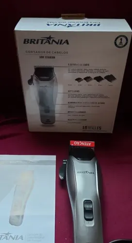 Máquina de cortar cabelo - Britânia Voltagem 220 - NOVA