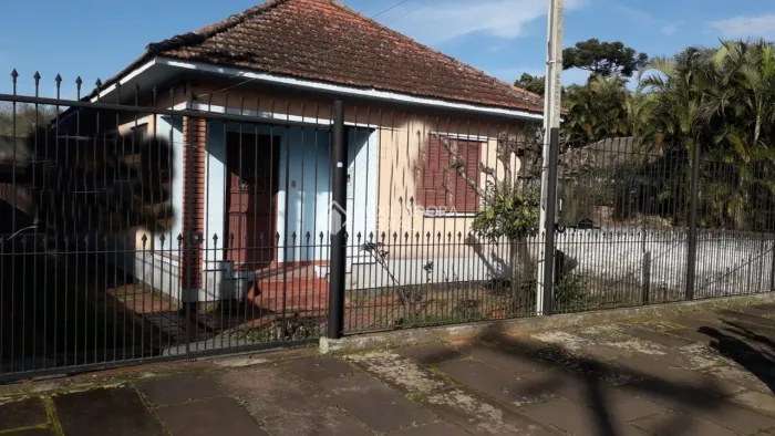 Terreno em Cachoeirinha, Desocupado, Residencial ou Comercial