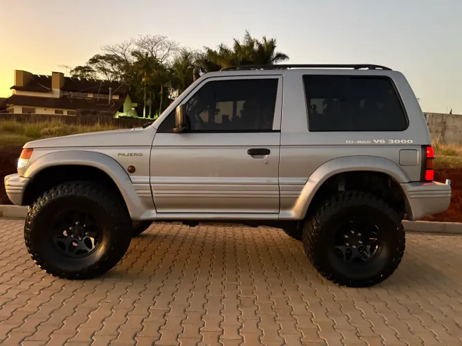 Mitsubishi Pajero GLS 3.0 V6 2P Mec. 1997