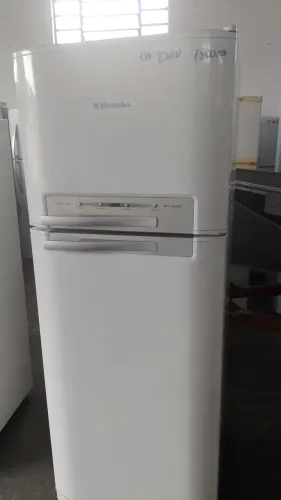 REFRIGERADOR ELECTROLUX 440L FROST FREE