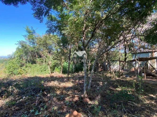Chácara de 2500m2 em Morro Redondo Contagem