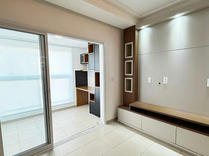Ótimo apartamento com 128 m², 3 dormitórios sendo 1 suíte à venda no Condomínio La Vista M