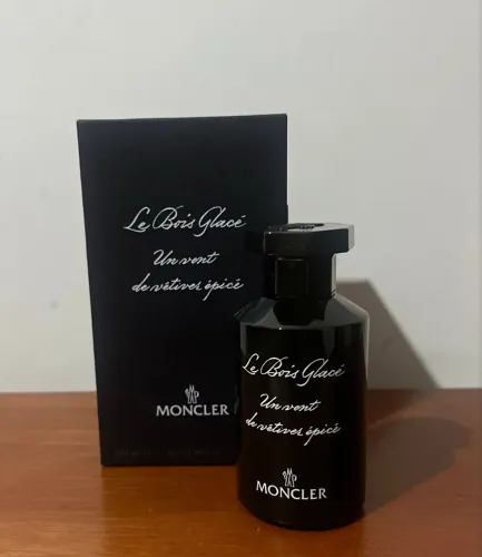 Perfume Moncler Le Bois Glacé Un Vent De Vetiver Epice