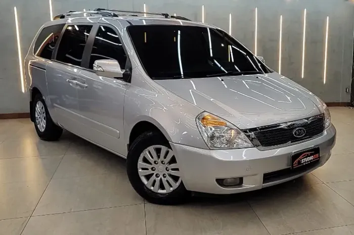 Kia Motors Carnival EX 3.5 V6 24V 276cv Aut. 2012