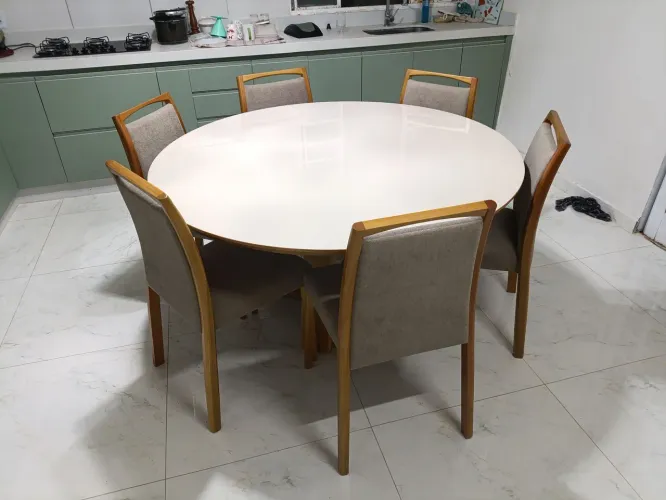 Mesa de jantar 6 cadeiras madeira maciça tampo de vidro 150 diâmetro 