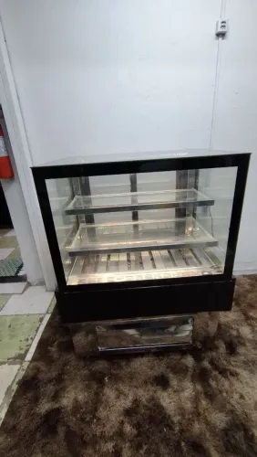 Balcão para Tortas - Semi Novo 