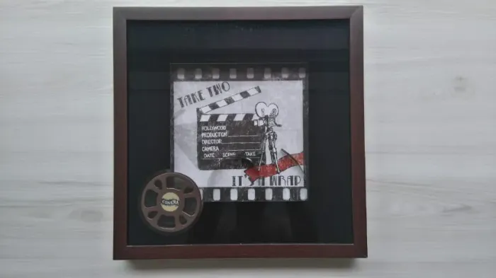 Quadro Decorativo Cinema "Take Two" com Moldura 41x41 cm e Estilo Retrô
