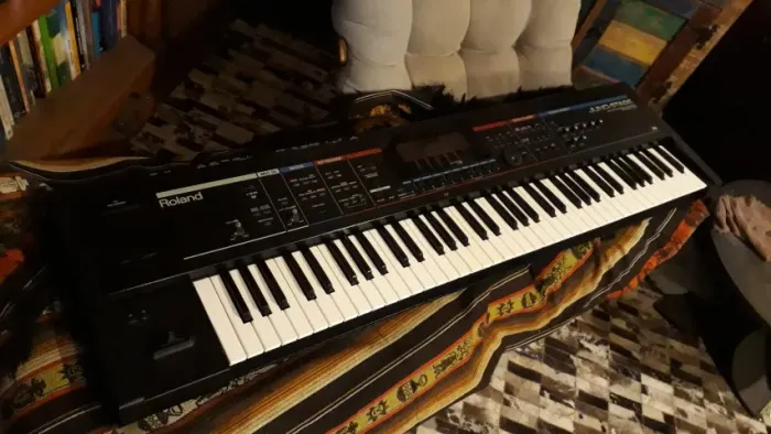 Teclado Roland Juno Stage 76 teclas excelente