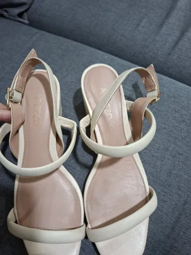Sandália Arezzo 34