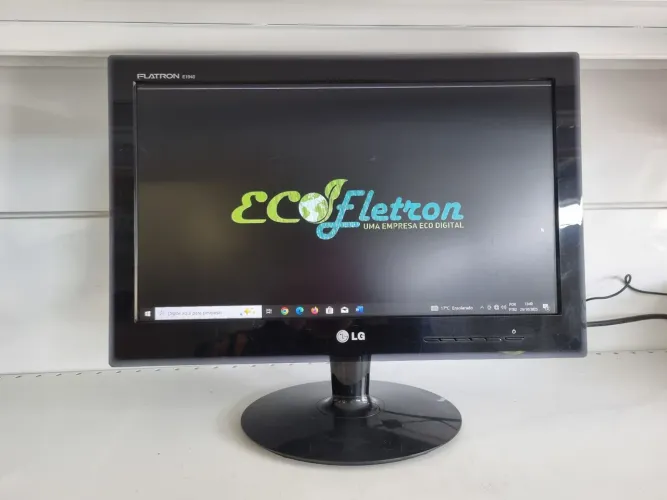 Monitor LG 19" Polegadas com Linha de Pixel por 119,00. Acompanha Fonte Original LG