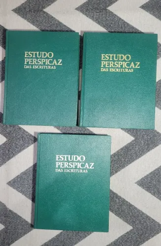 Livros Estudo Perspicaz das Escrituras volumes 1 2 e 3 - enciclopédia bíblica Jeová