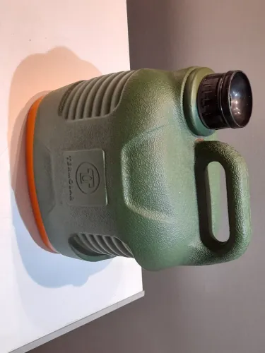 Garrafão Térmico Supertermo Termolar de 5 Litros, na cor verde