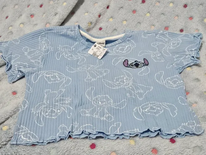 CAMISETA CROPPED INFANTIL EM ALGODÃO CANELADO COM BORDADO STITCH