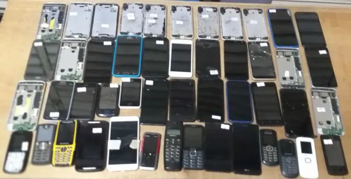 Lote de Celulares Todos Ligando