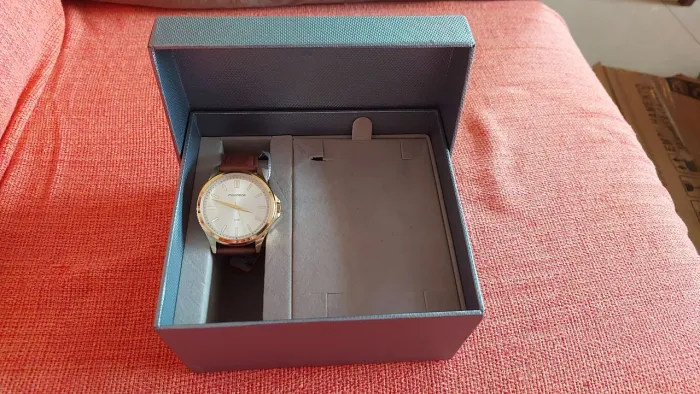Relógio Mondaine NA CAIXA POUCO USO EXCELENTE ESTADO SÓ VENDA NÃO TROCO POR NADA 