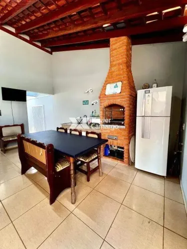 Casa a venda com três dormitórios no Diário Ville.