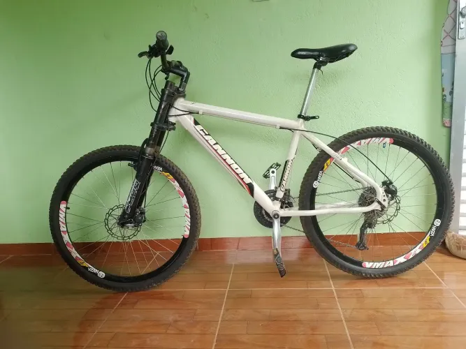 Vende-se essa bicicleta aro 26