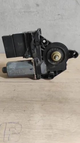 Motor Maquina Vidro Golf Sapão T/D