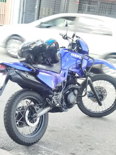 Vendo XT 600E toda revisada.