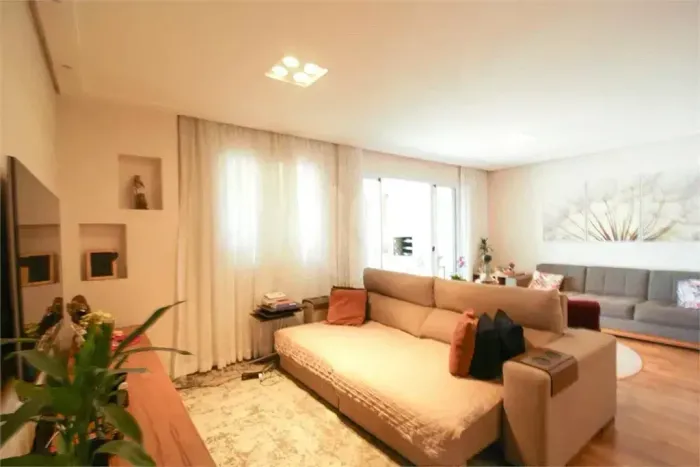 Apartamento para venda possui 126 metros quadrados com 3 quartos em Santa Teresinha - São