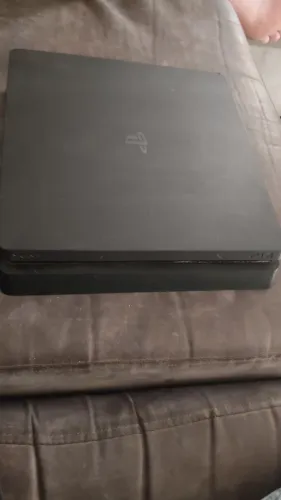 PS4 Slim 1 TB + Acessórios + Jogos - Completo!