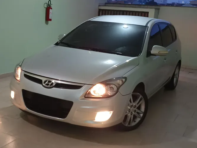 Hyundai I30CW 2.0 16V 145cv Aut. 5P 2011