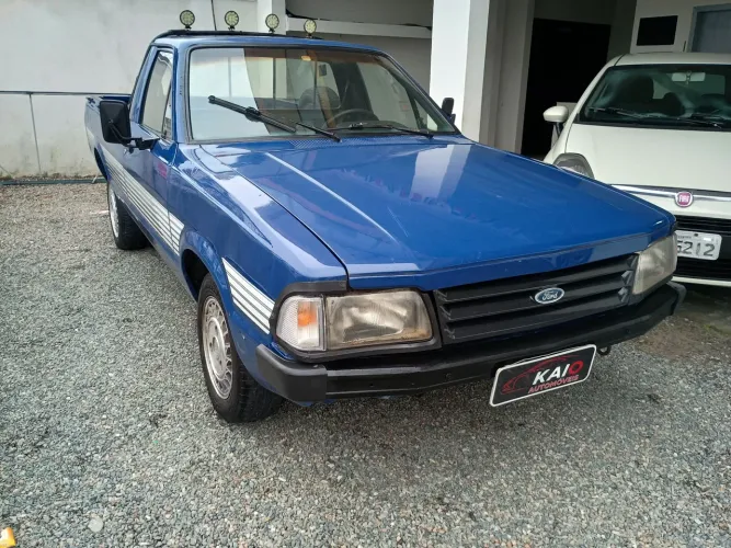 Ford Pampa GL 1.6/ 1.8 (álcool) 1993