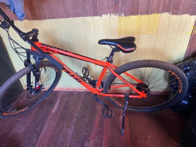 Bicicleta lótus nova