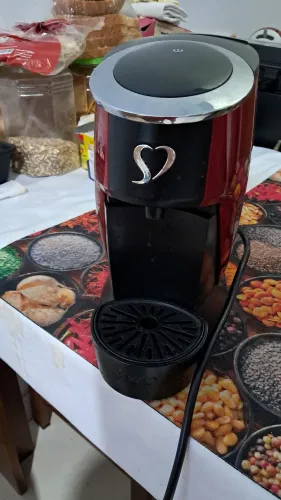 Cafeteira elétrica nespresso e dolce gusto