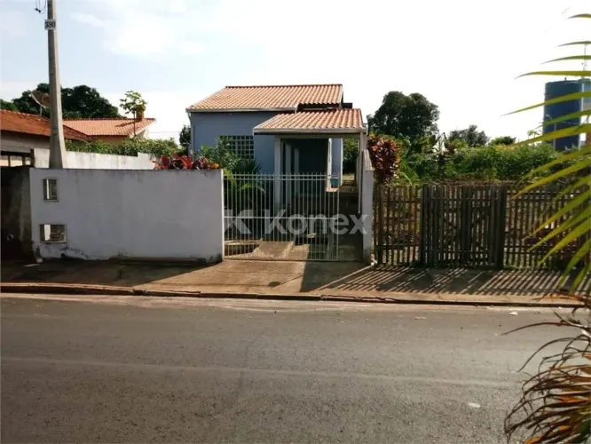 Casa à venda com 2 quartos em Centro, Manduri