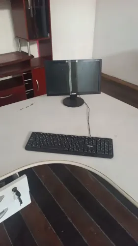 Mesa de Escritório em L