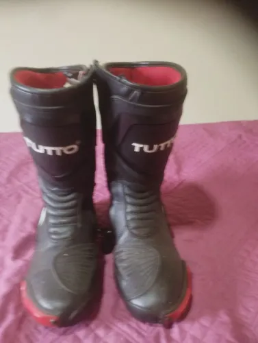 Bota Tutto