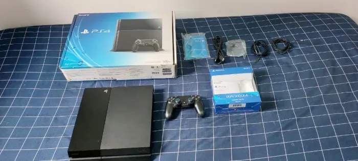 Playstation 4 FAT CUH 1011A 500 gigas (PARA COLECIONADOR)
