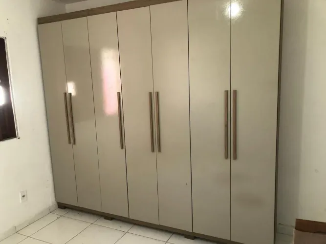 Guarda-roupa *NOVO*