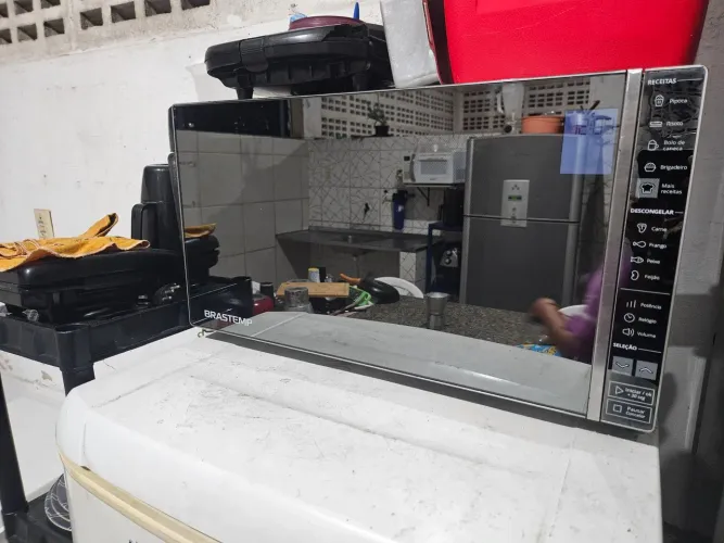 Microondas BRASTEMP 32L (ACEITO CARTÃO)