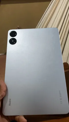 Vendo uma tablet semi novo
