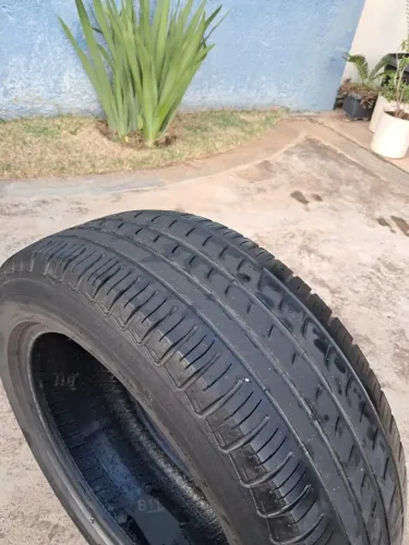 Pneus 195/55 R15 usados (jogo com 4 pneus)