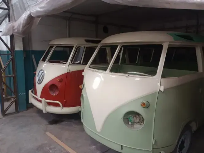 Volkswagen Kombi Standard/ Luxo/ Serie Prata 1976