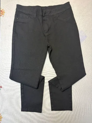 Calça preta feminina
