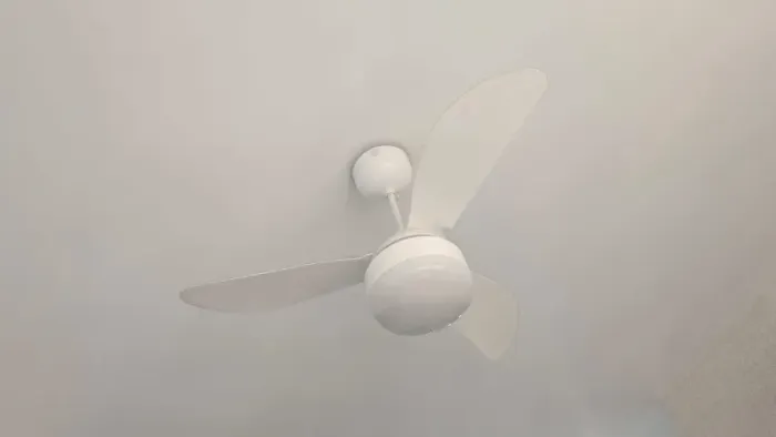 Kit 3 Ventiladores de Teto Ventisol (127V) com Luminária e Controle Remoto