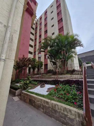 Apartamento 2 Quartos e vaga de garagem Rua Dezenove de Fevereiro, nº 400