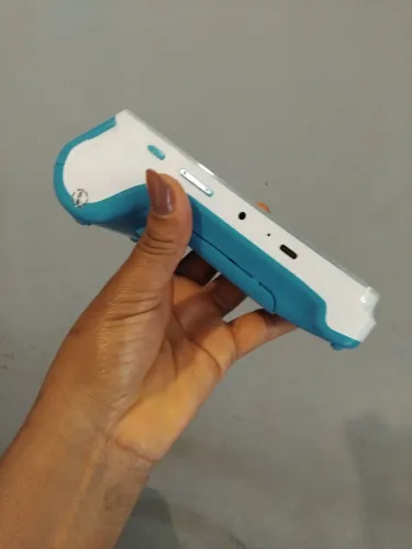 UMA MÁQUINA DE CARTÃO