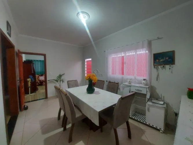 Casa 5 dormitórios Jardim Iolanda