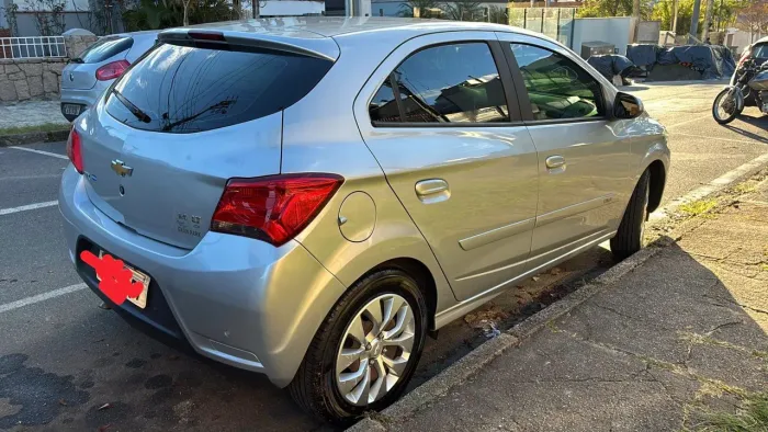 Chevrolet Onix Hatch LT 1.4 8V Flex Mec. 4P 2018