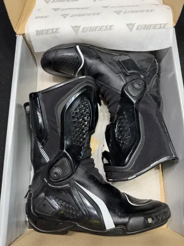 Bota dainese