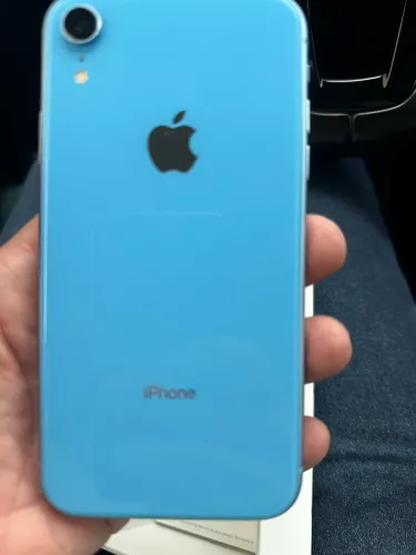 Iphone XR azul 128