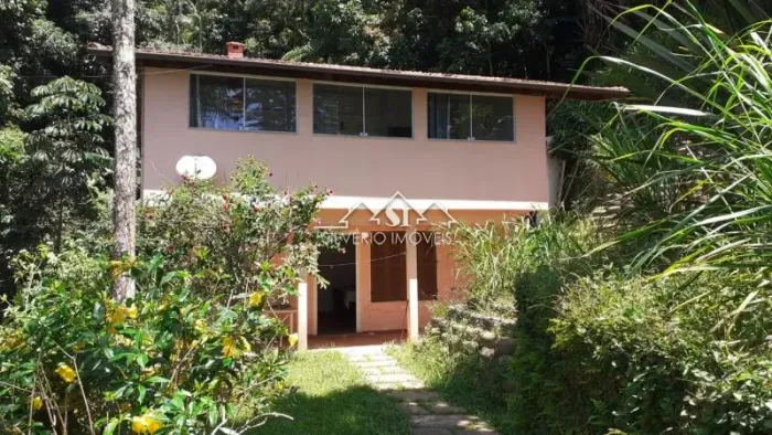 Casa- Petrópolis, Vila Militar