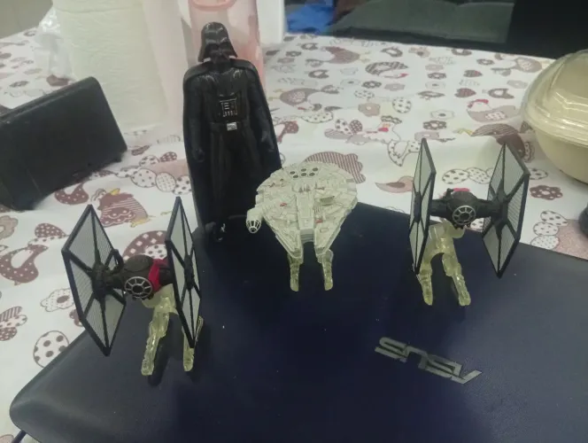 Kit miniaturas Star Wars + Darth Vader