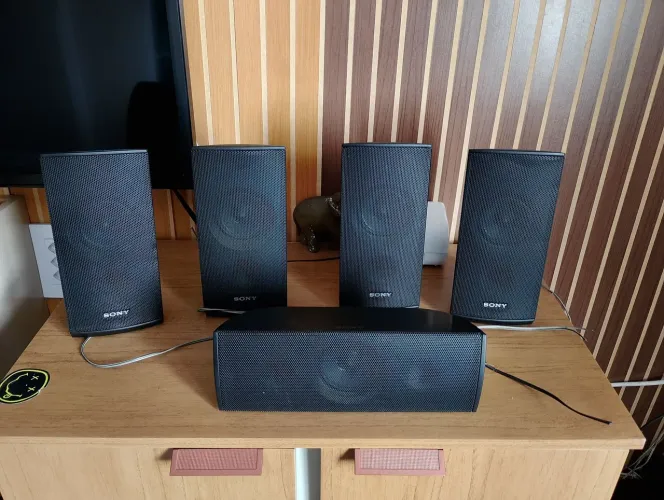 Conjunto de caixas Sony de home theater