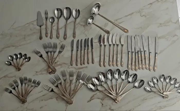 Faqueiro GGS 18/10 Inox Europeu com Detalhes Dourados - 71 Peças